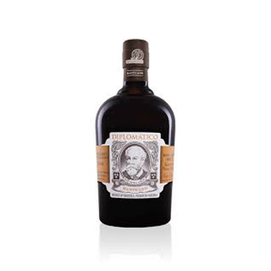 Diplomatico  Mantuano Rhum - 750ML .